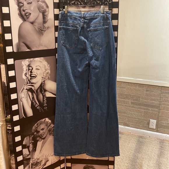 SOLD! High Rise Ripped Denim - Picture 3 of 3